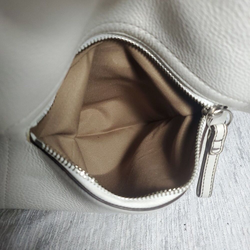 Coach Pebbled Leather Shoulder‎ Bag Cream White – Adjustable Strap Tote - Picture 6 of 14